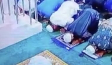 Endonezya’da namaz esnasında kalp krizi geçiren imam secdede vefat etti
