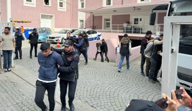 İzmir’deki Nevruz kutlamasında ‘terör propagandası’ yapan 36 kişi adliyede