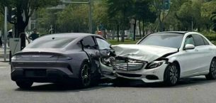Xiaomi SU7 araç Mercedes-Benz ile kaza yaptı!