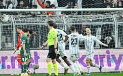 Beşiktaş, Konyaspor’u iki golle geçti